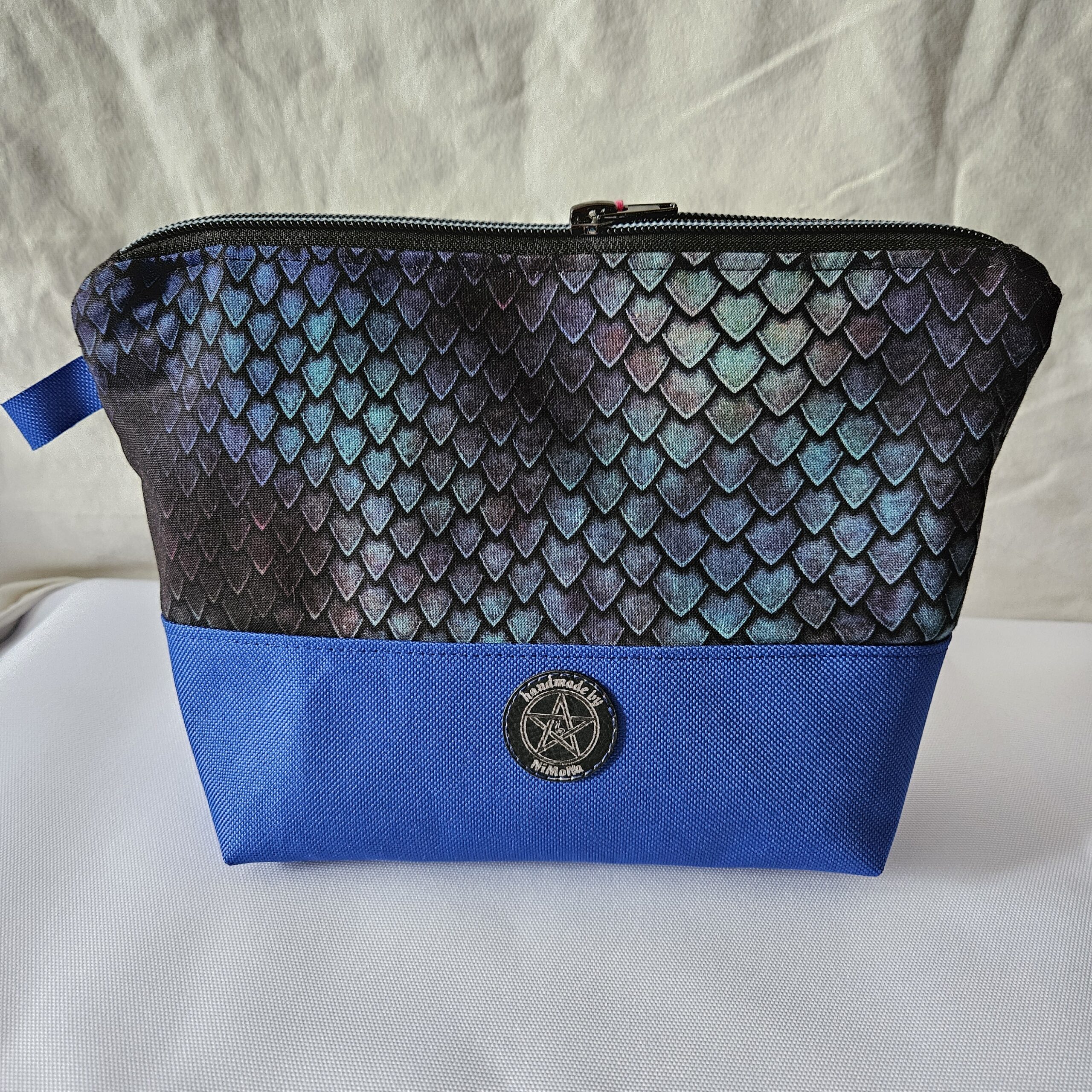 Kulturtasche NiMoNa "Schuppen" – Bild 1