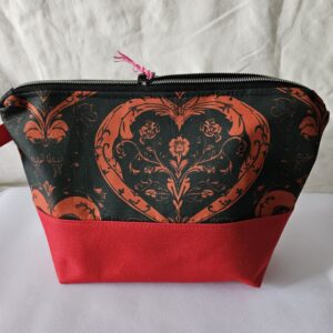 Kulturtasche NiMoNa "Gothic Hearts" – Bild 2